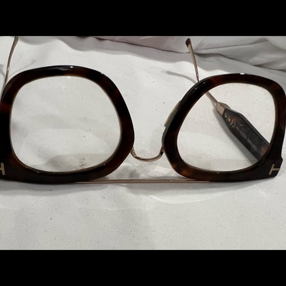 Prescribed brownTom Ford - Picture 6 of 10